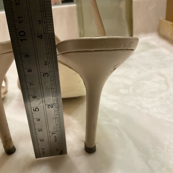 Gunmetal Nude Leather Sandals, Back Ankle Strap. 3.5” heel, Goes w/ all, Sz 8.5 - Picture 14 of 14